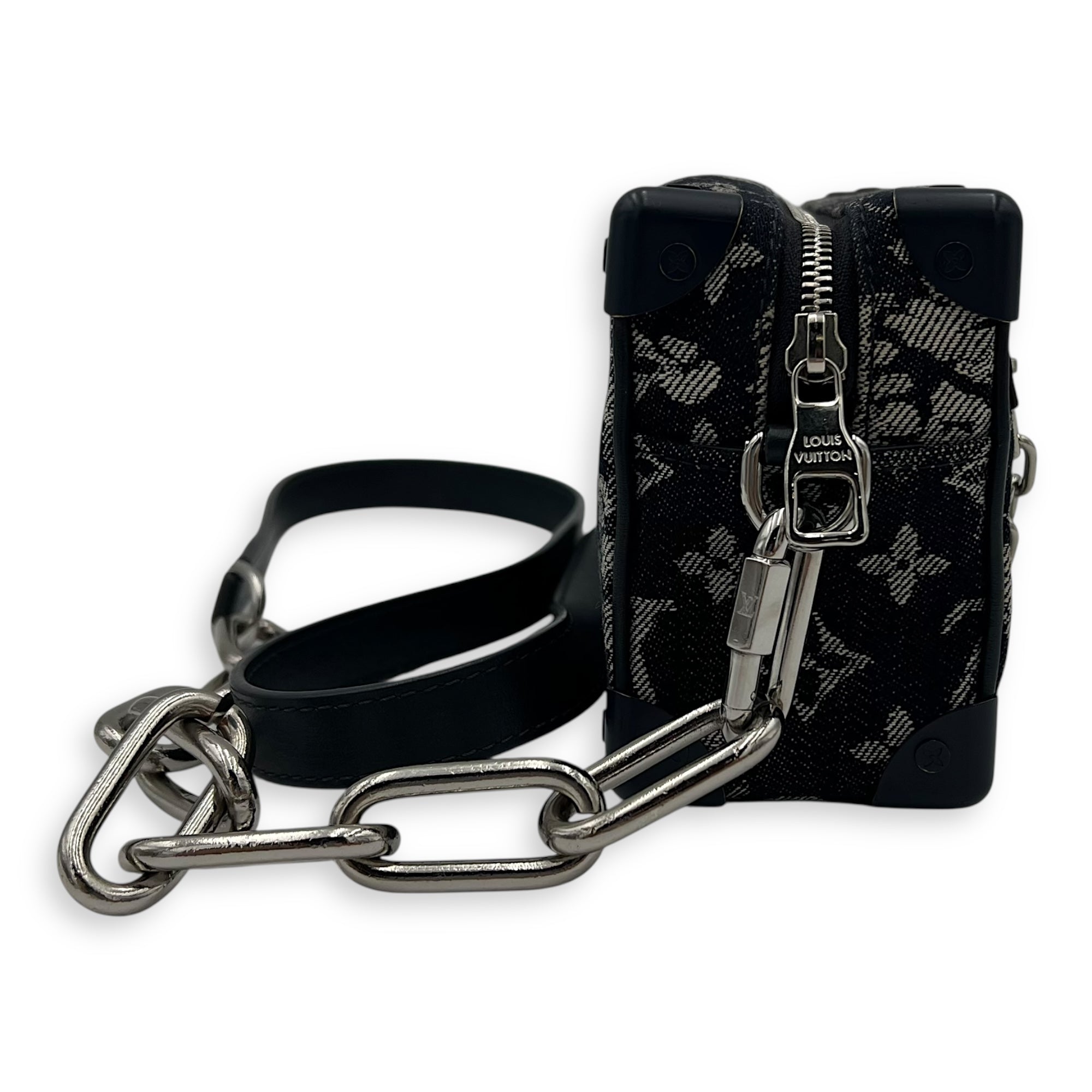 Louis Vuitton Soft Trunk Shoulder Bag Blue in Denim, Silver hardware_3