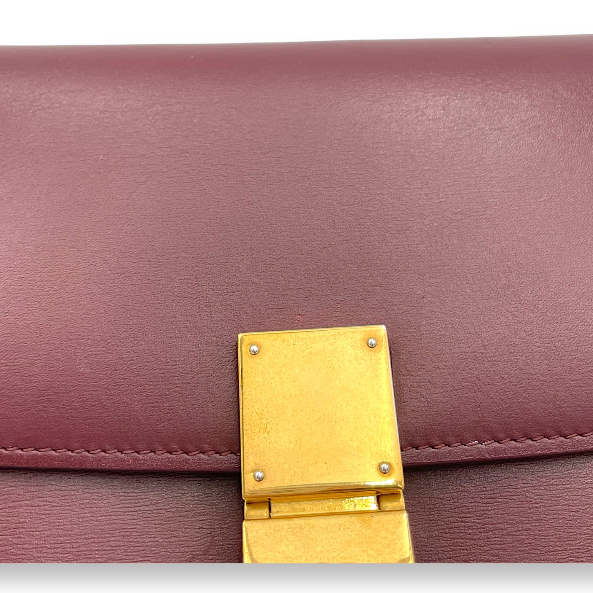 Box Medium Maroon Shoulder Bag in Calfskin, Gold hardware