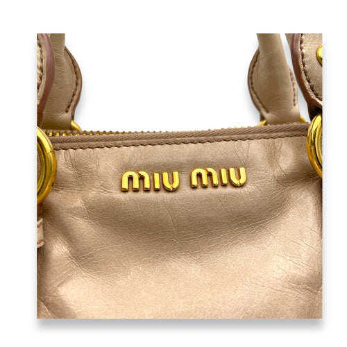 Vitello Shine Top Handle Bag Beige in Distressed Leather, Gold hardware