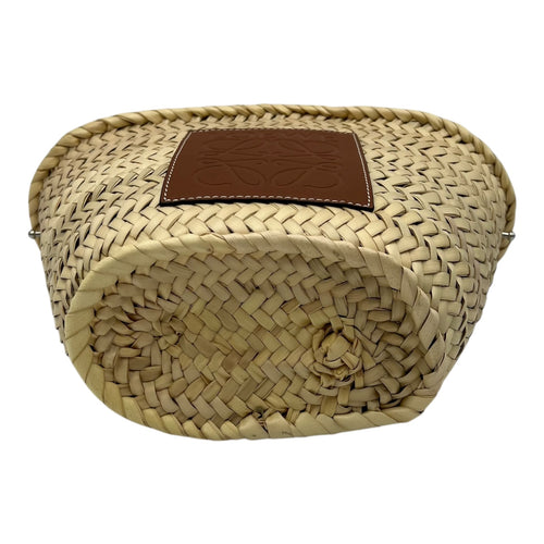 Loewe Anagram Bucket Bag Beige in Raffia, Silver hardware_5
