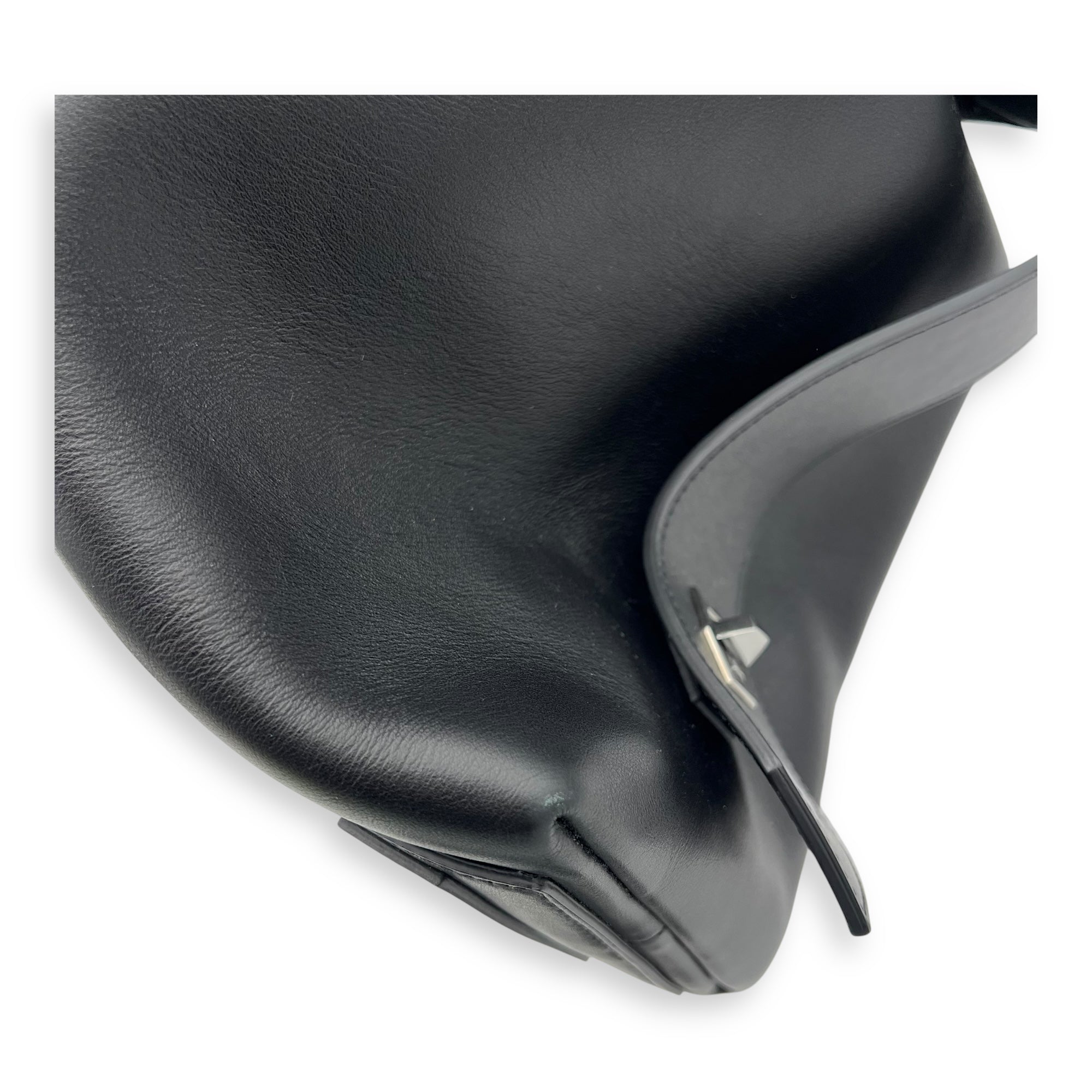 Givenchy Antigona Maxi Black Duffle Bag in Calfskin, Silver hardware_8