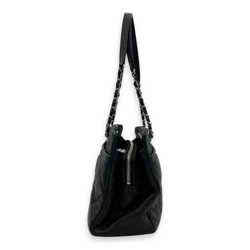 Chanel CC Tote Bag Black in Caviar Leather, Gold hardware_4