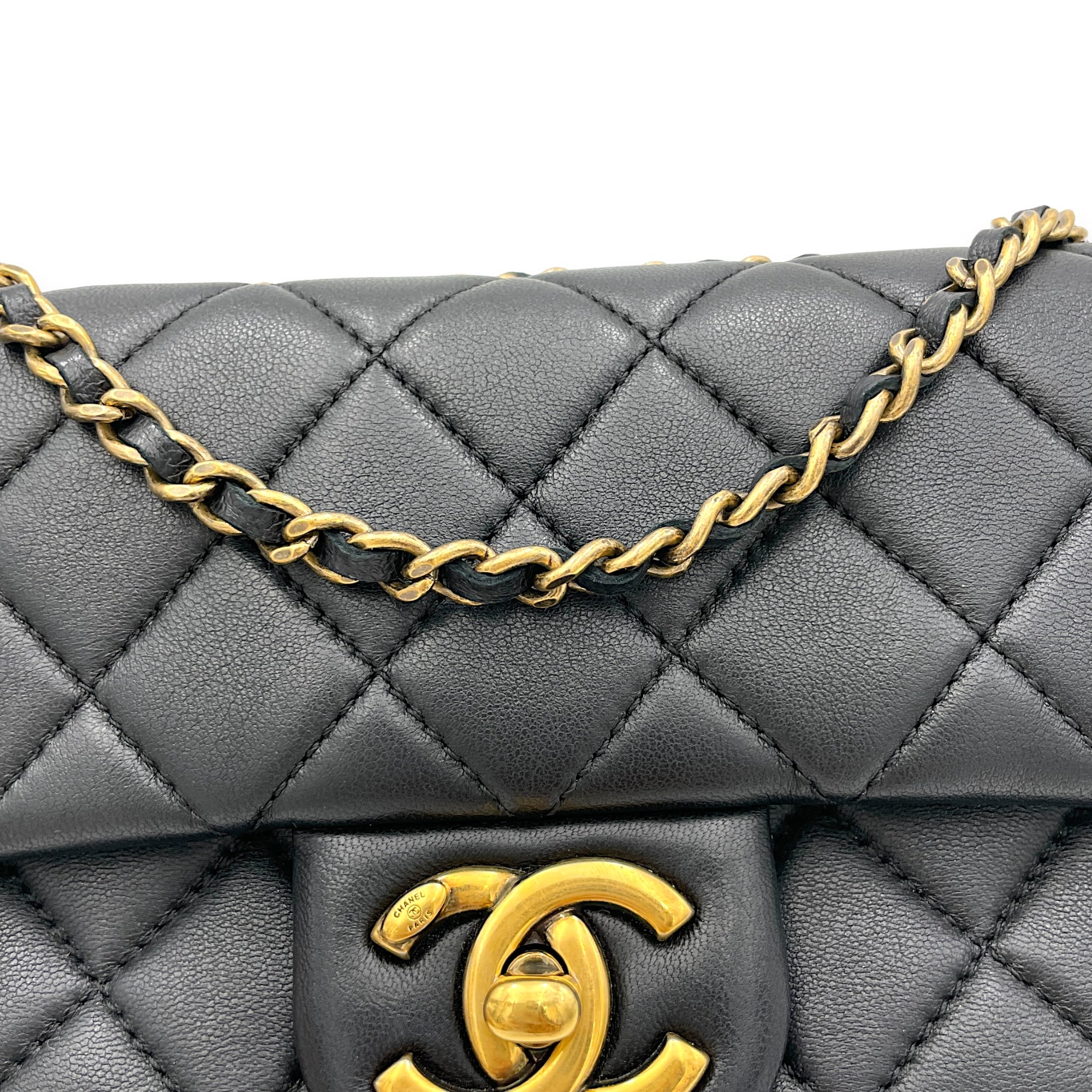 Classic Black Crossbody Bag in Lambskin, Gold hardware