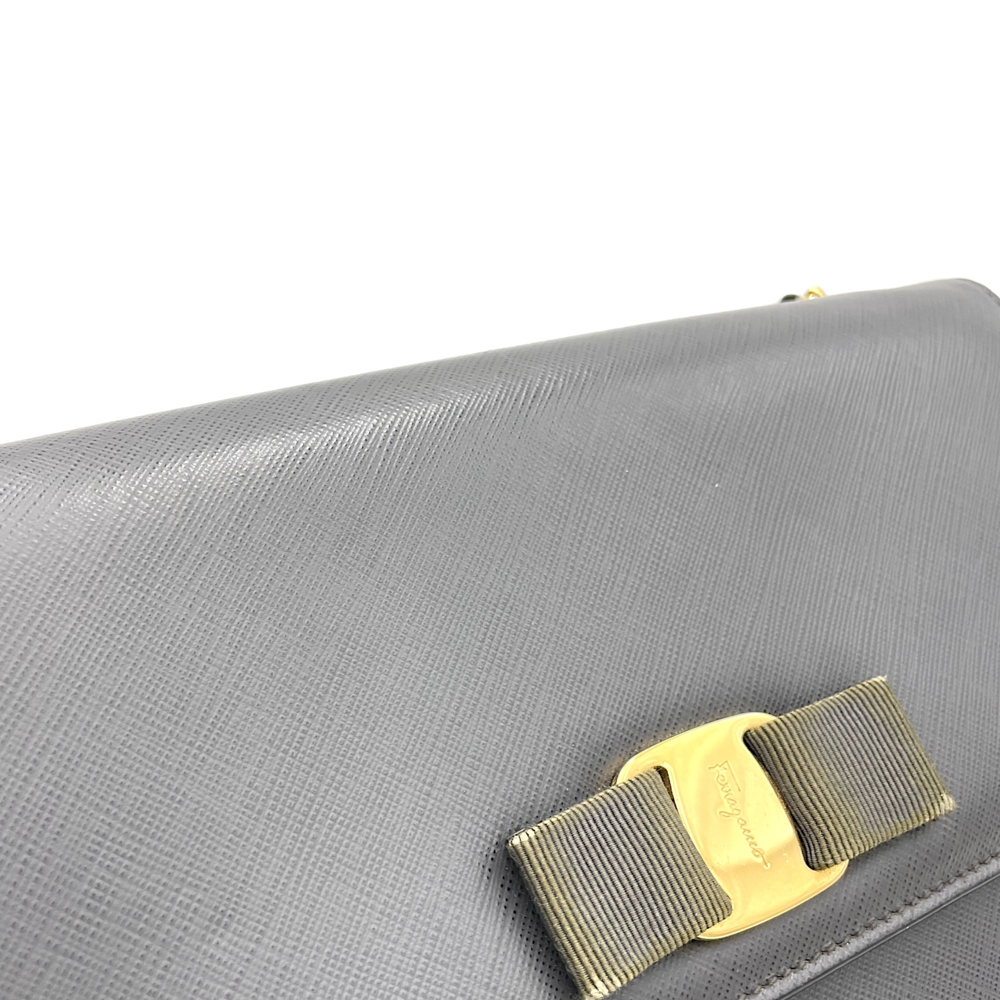 Vara Bow Grey Crossbody Bag in Calfskin, Gold hardware