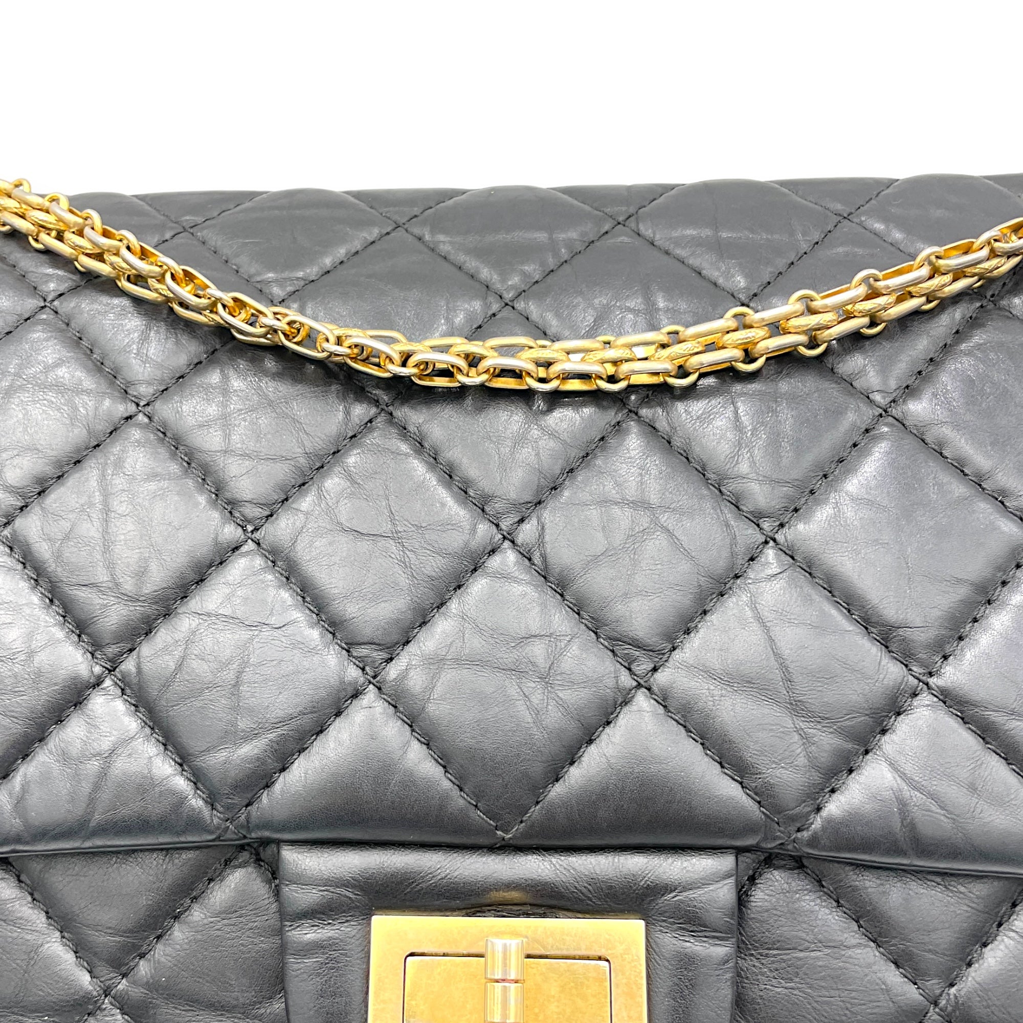 2.55 227 Black Shoulder Bag in Calfskin, Gold hardware