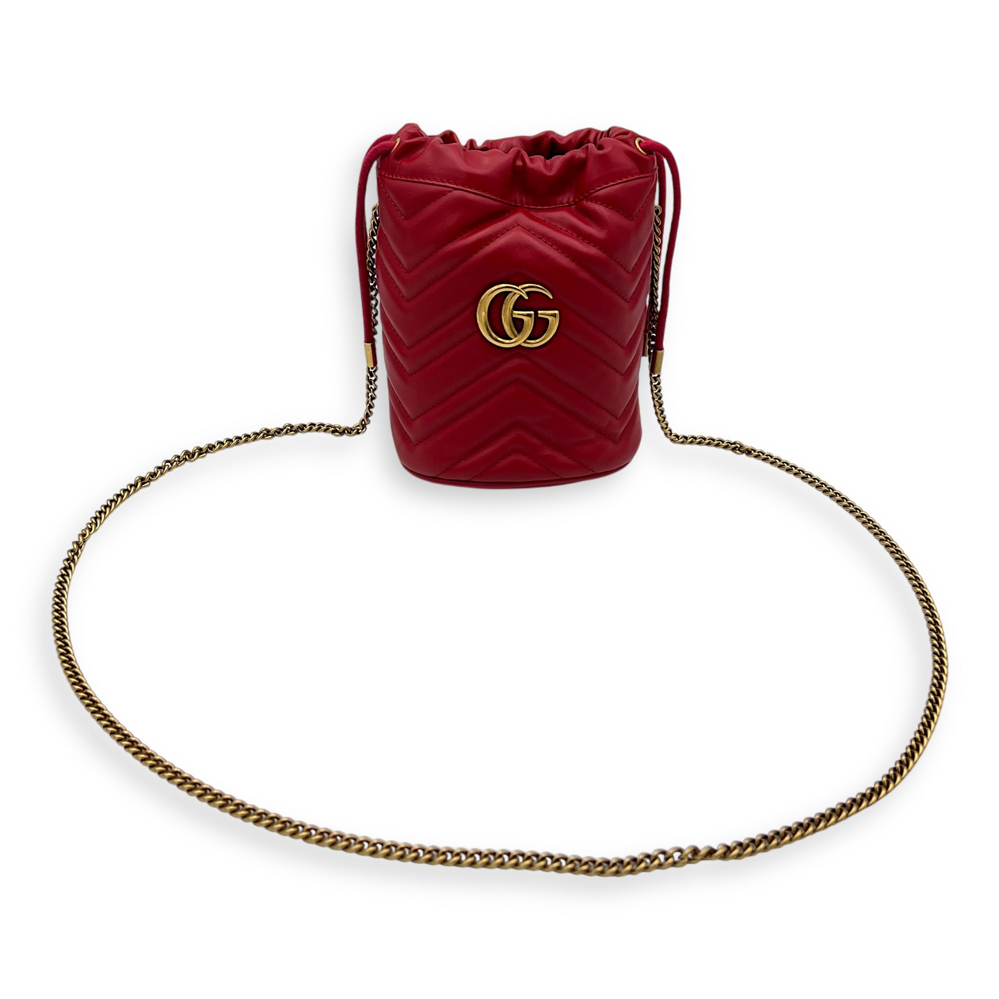 Gucci GG Marmont Bucket Bag Red in Calfskin, Gold hardware_10