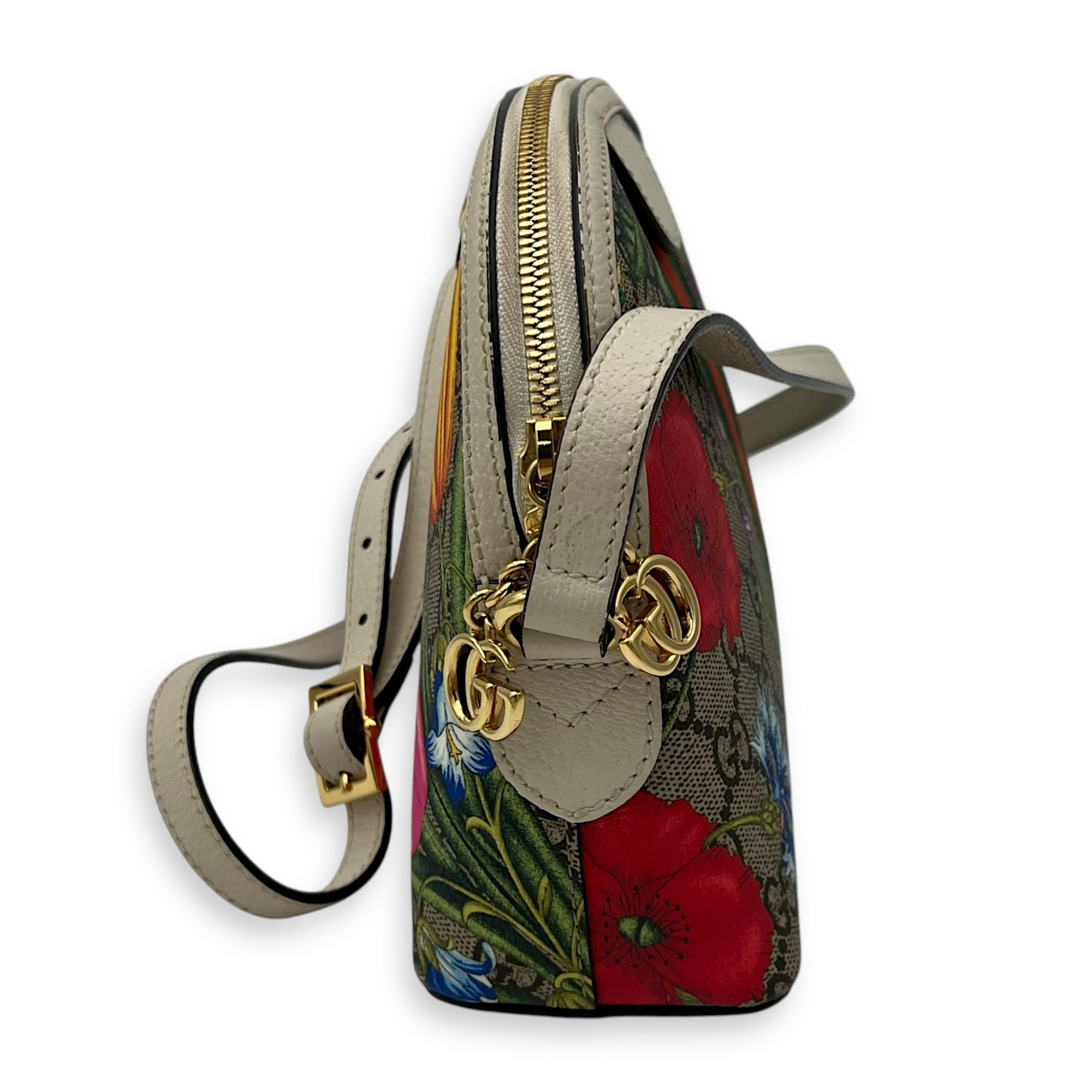 Gucci GG Crossbody Bag White in Coated Canvas, Gold hardware_3