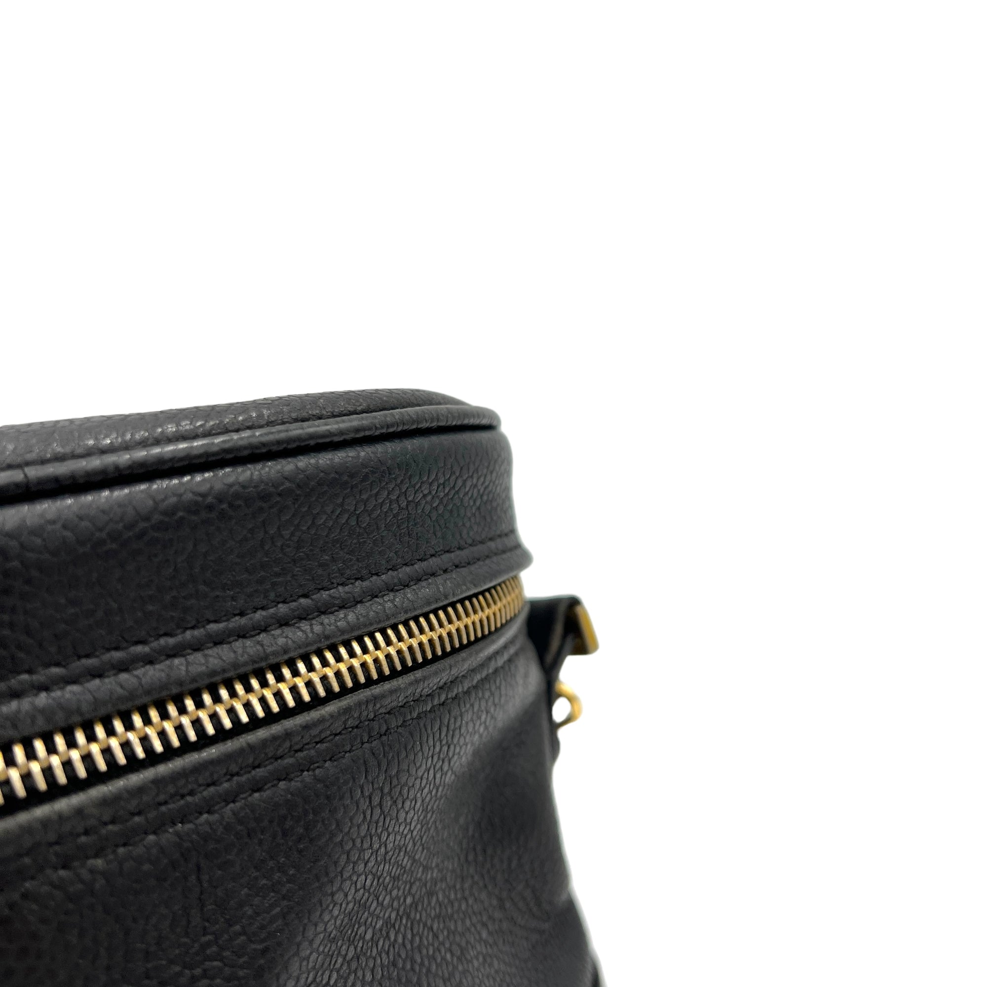 CC Crossbody Bag  Black in Caviar Leather , Gold Hardware