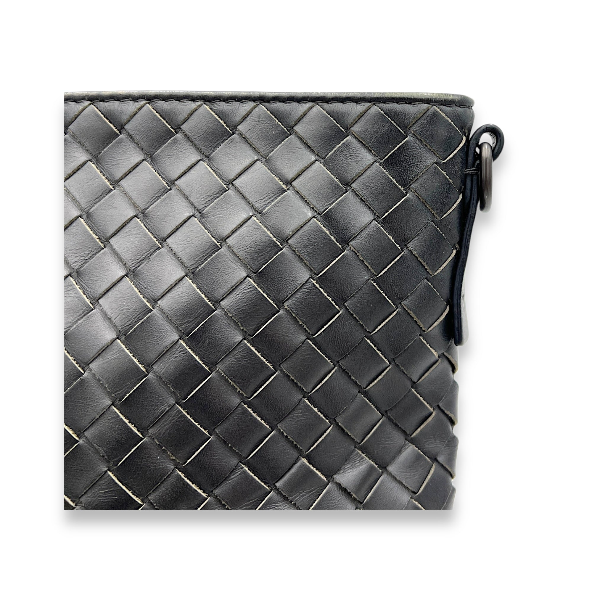 Woven Messenger bag in Intrecciato leather, Gunmetal Hardware