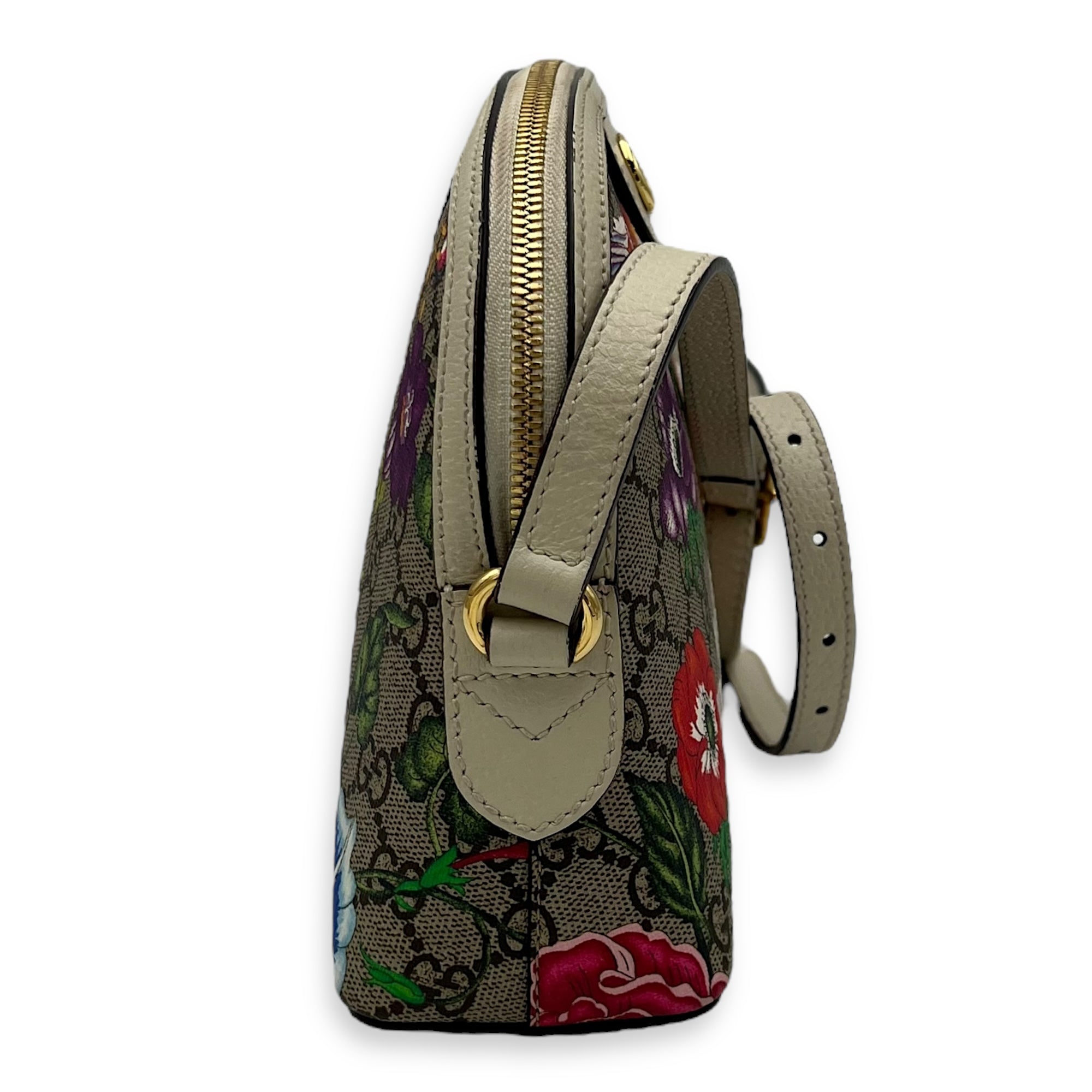 Gucci GG Crossbody Bag White in Coated Canvas, Gold hardware_4