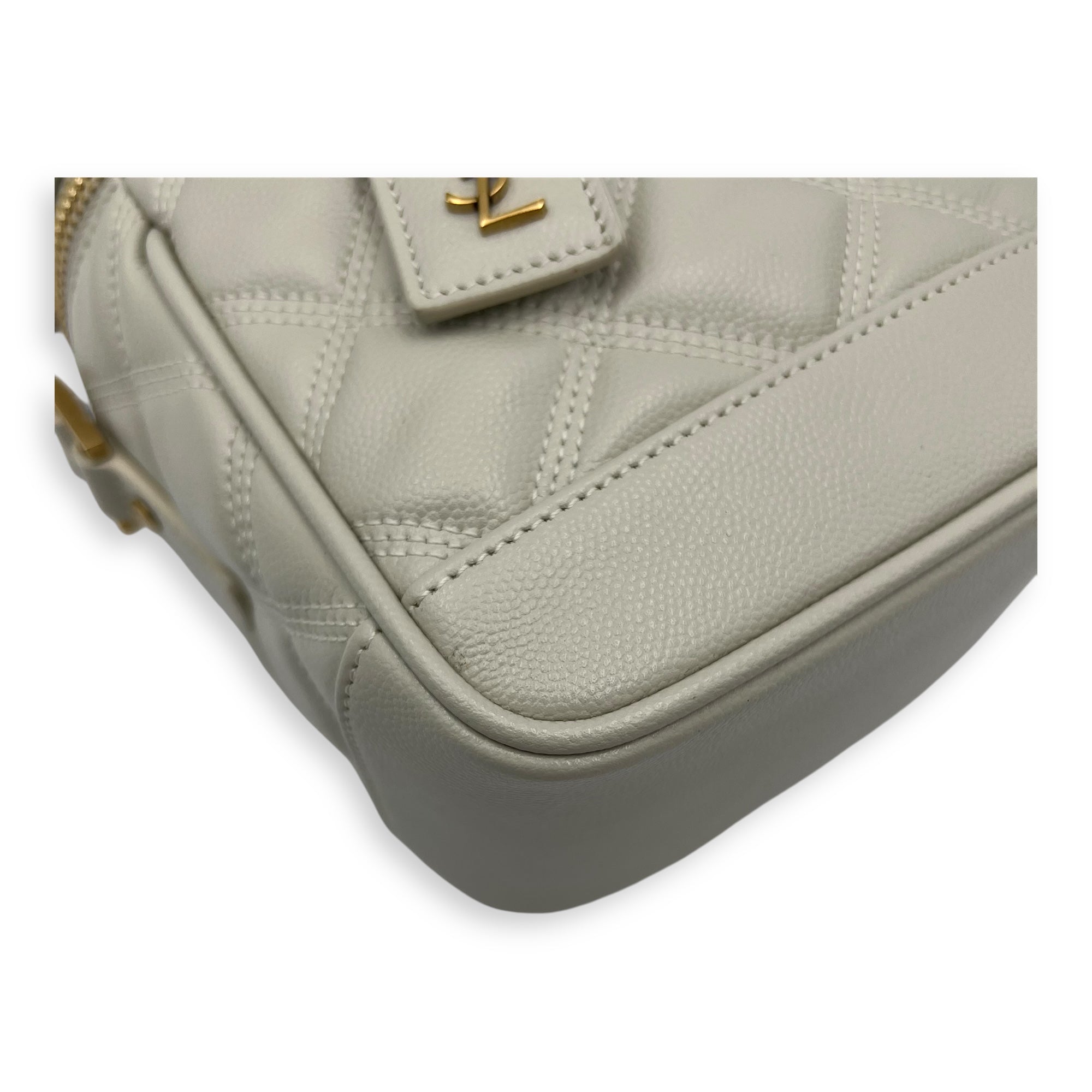 Saint Laurent Quilted 80's  Vanity Bag White in Calfskin, Gold hardware_8