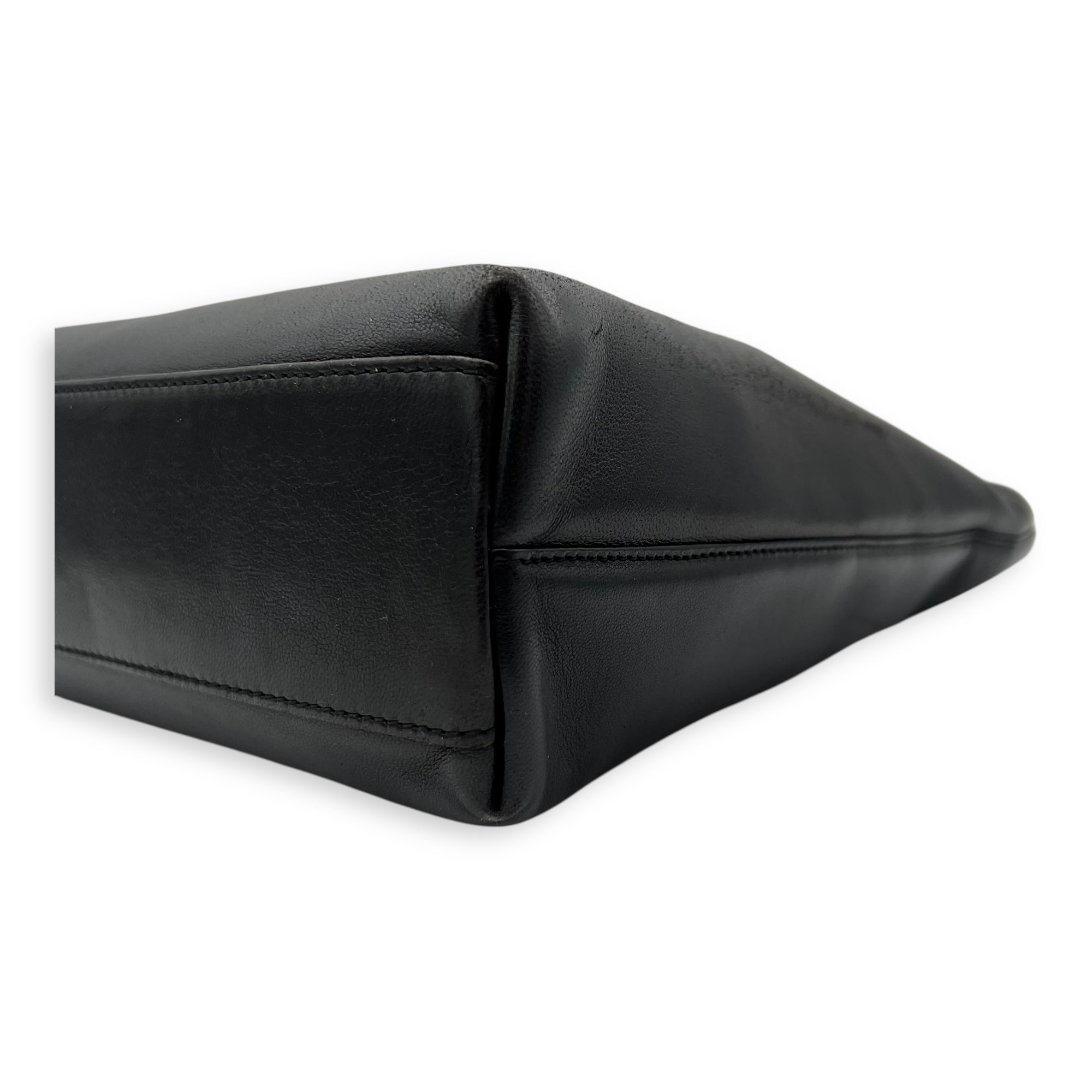 Salvatore Ferragamo Others Shoulder Bag Black in Calfskin, Silver hardware_11