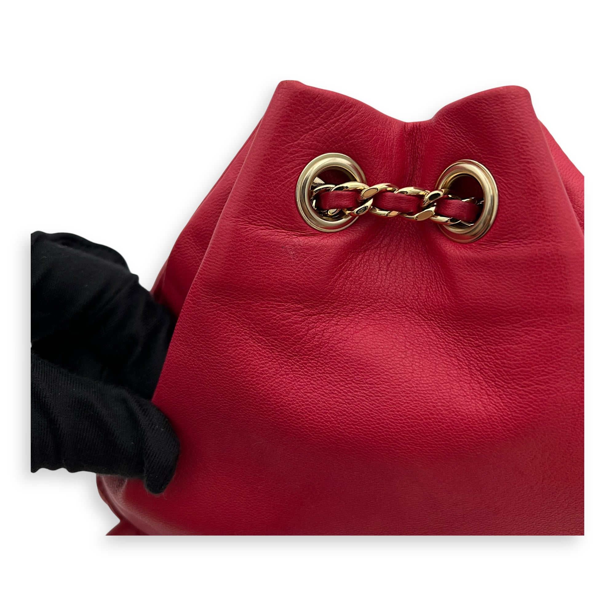 Chanel Seoul Red Backpack in Lambskin, Gold hardware_11