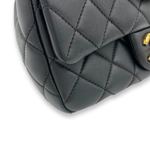 Classic Black Crossbody Bag in Lambskin, Gold hardware