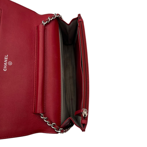 Timeless CC Red Wallet On Chain in Caviar Leather, Silver hardware