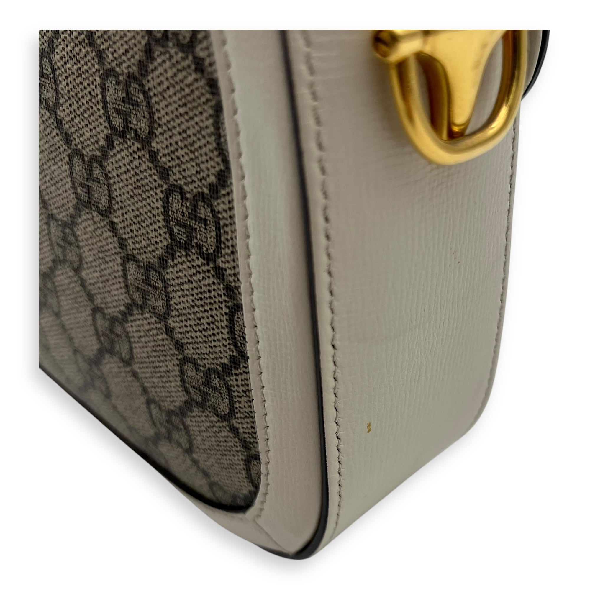 Gucci Horsebit 1955 Mini White Crossbody Bag in Coated Canvas, Gold hardware_8