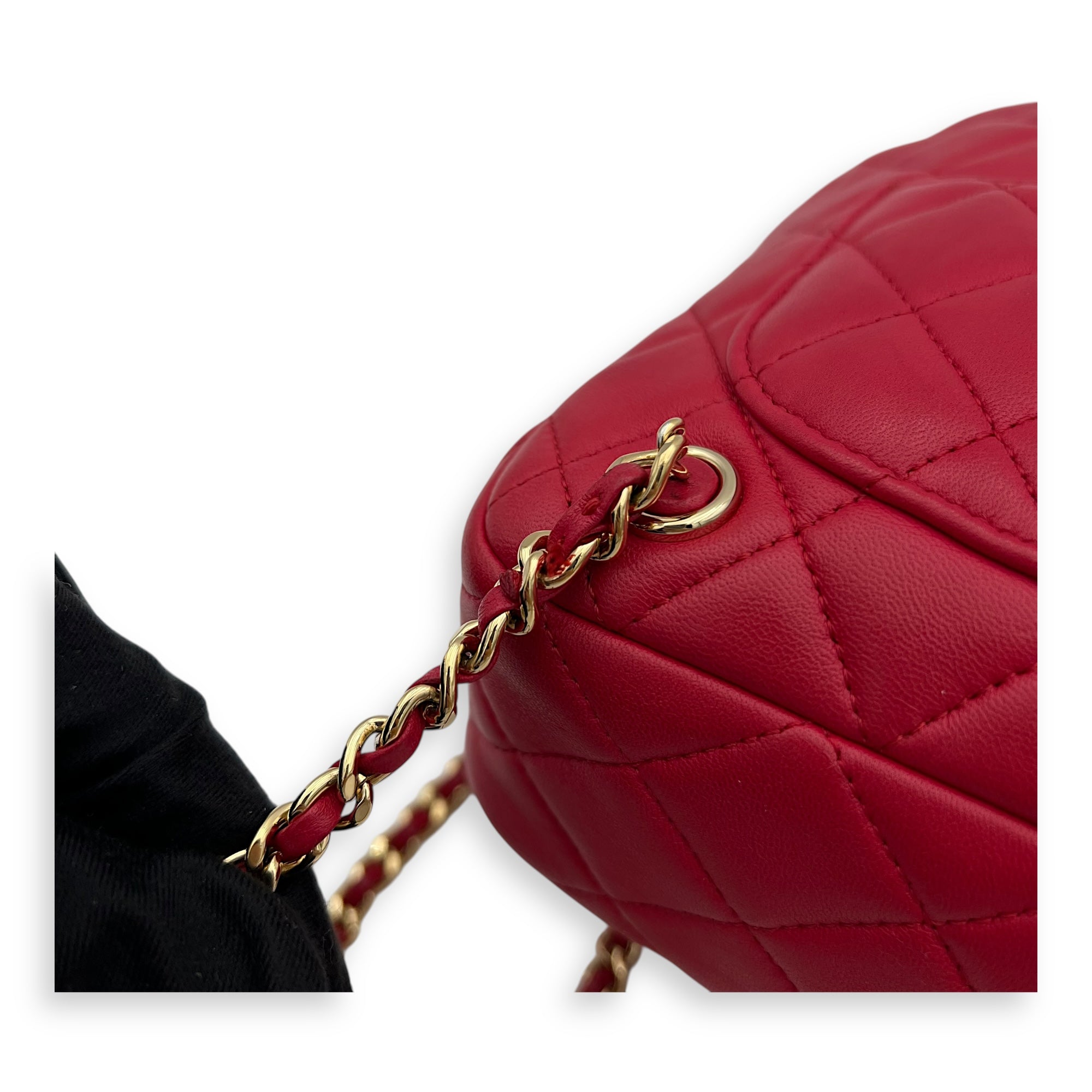 Chanel Seoul Red Backpack in Lambskin, Gold hardware_10