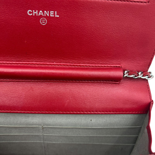 Timeless CC Red Wallet On Chain in Caviar Leather, Silver hardware