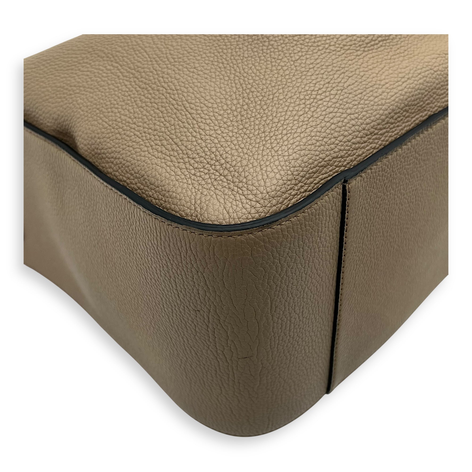 Loewe Hammock Medium Beige Top Handle Bag in Calfskin, Gold hardware_13