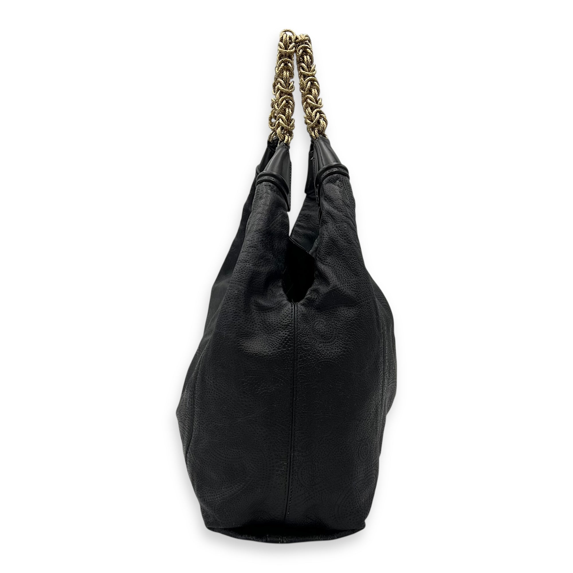 Chanel Paris- Moscow 2009 Black Shoulder Bag in Calfskin, Gold hardware_3