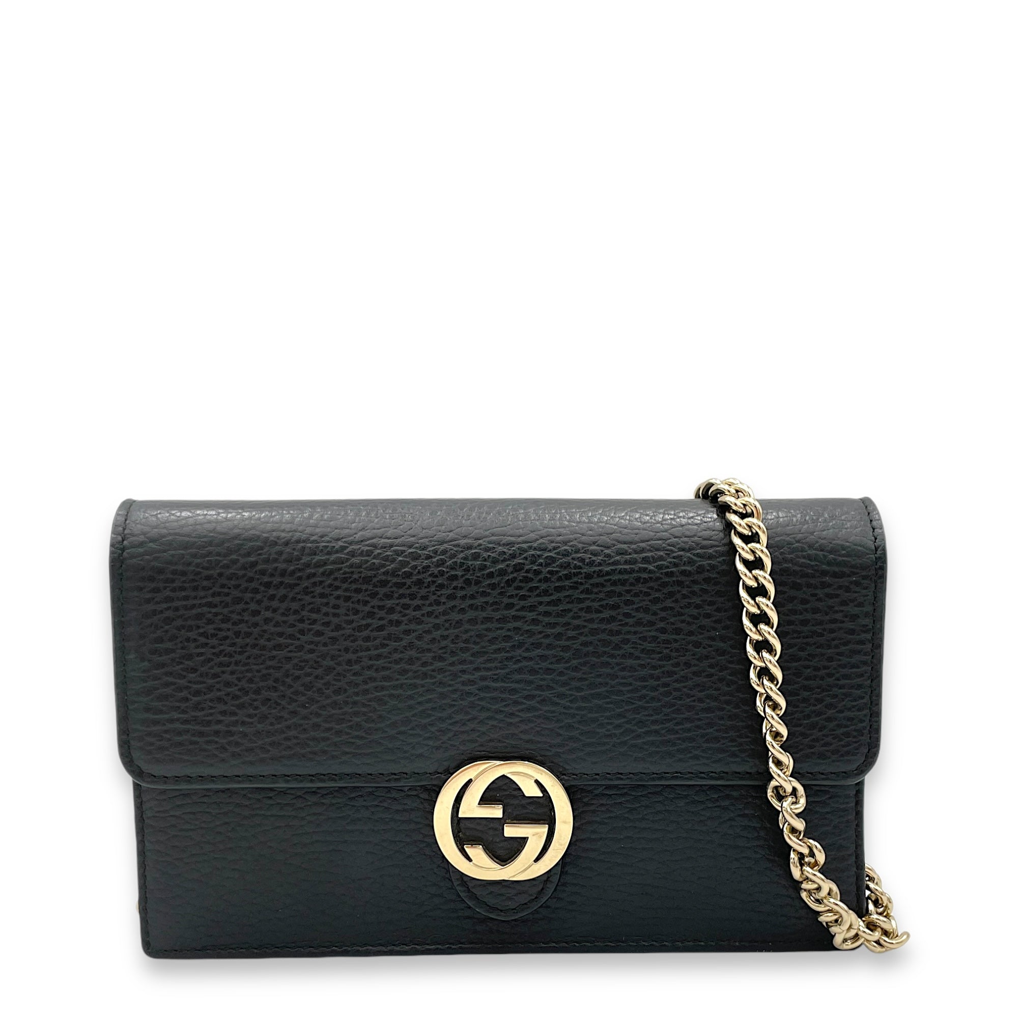 Interlocking G Wallet On Chain Black in Calfskin, Light Gold hardware