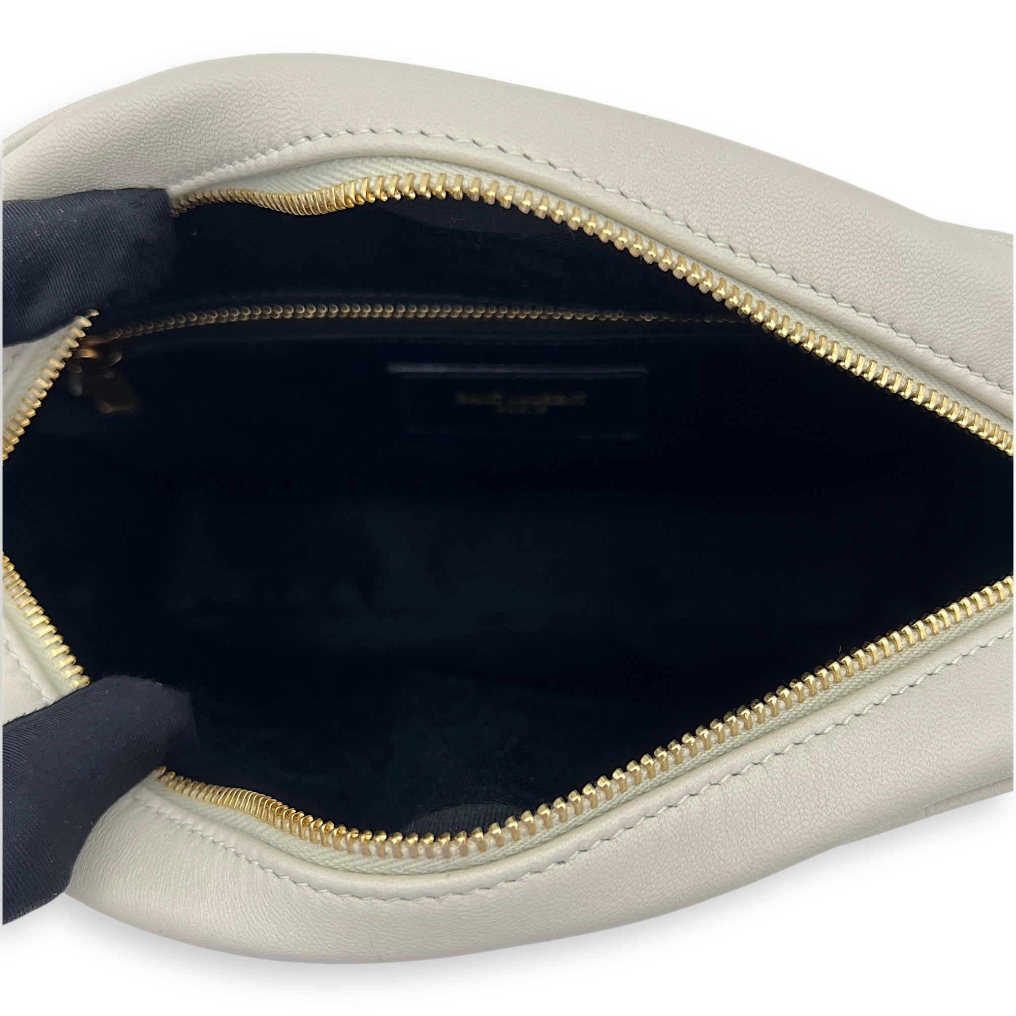 Camera Crossbody Bag White in Lambskin, Gold hardware