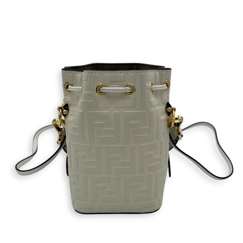 Fendi Mon Tresor Mini White Bucket Bag in Calfskin, Gold hardware_3