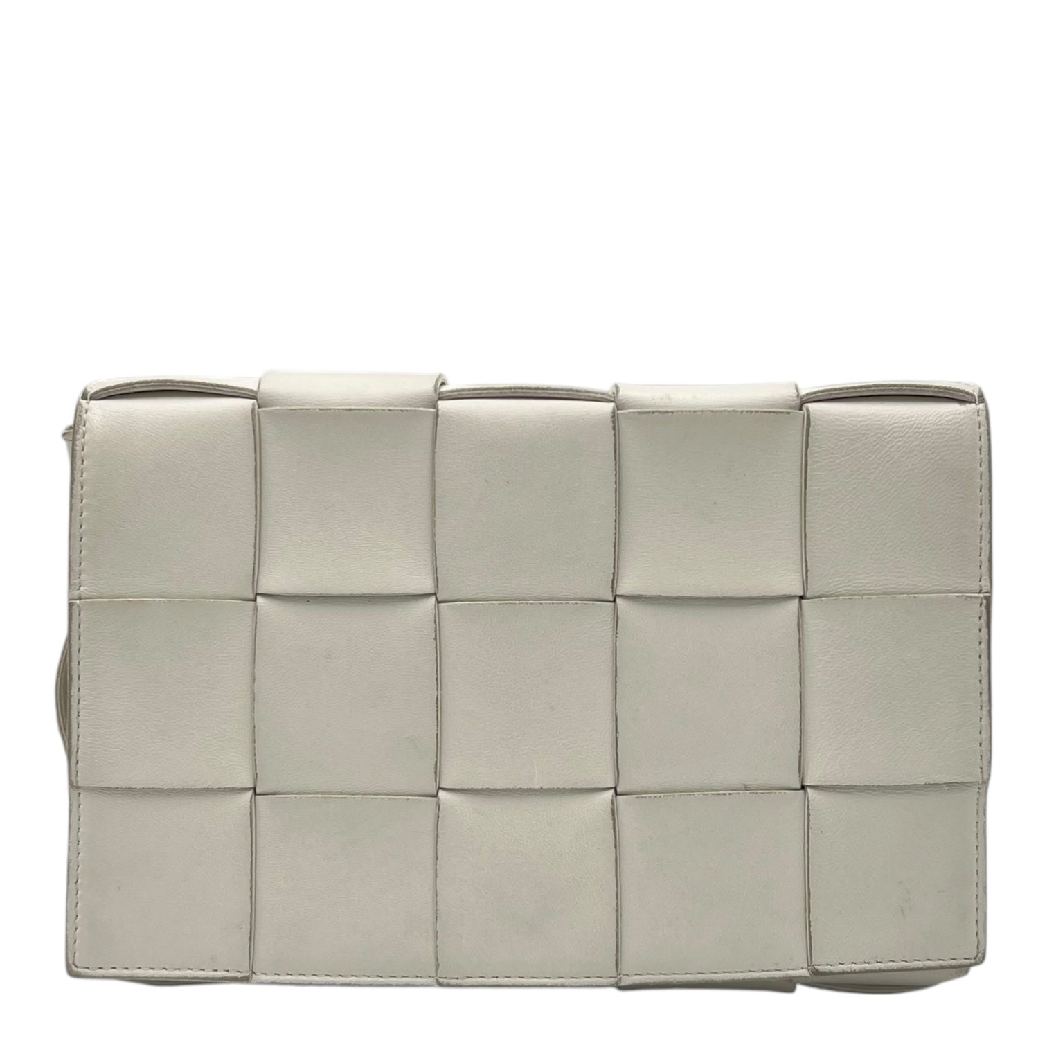 Bottega Veneta Cassette Crossbody Bag White in Calfskin, Silver hardware_1