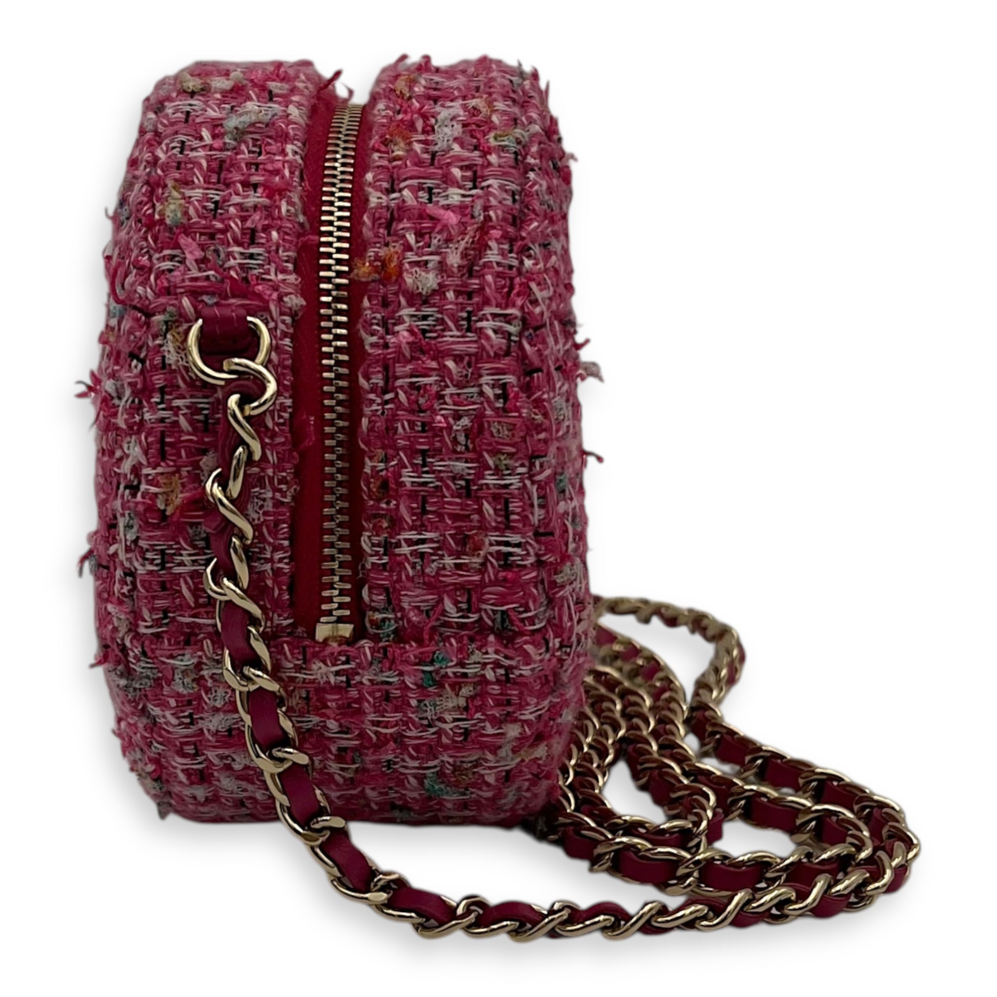 Chanel Round CC Pink Crossbody Bag in Tweed, Gold hardware_4