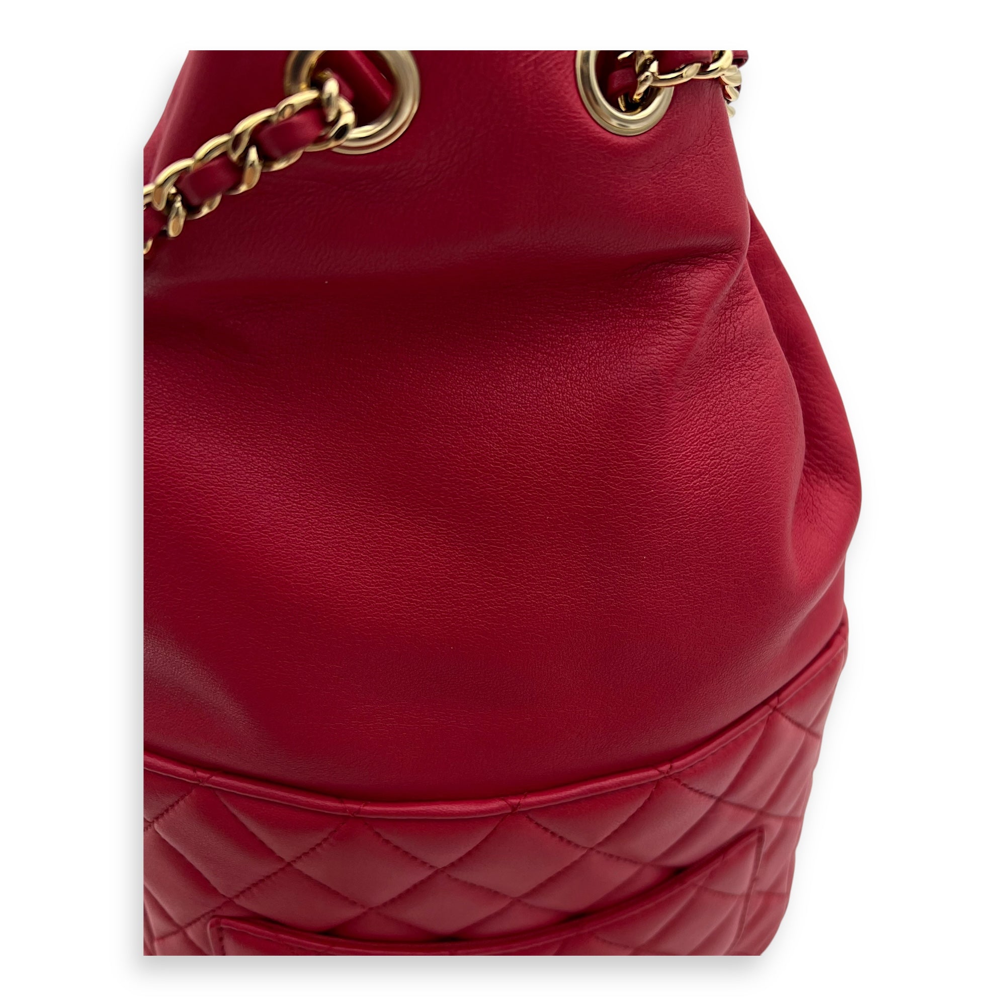 Chanel Seoul Red Backpack in Lambskin, Gold hardware_7