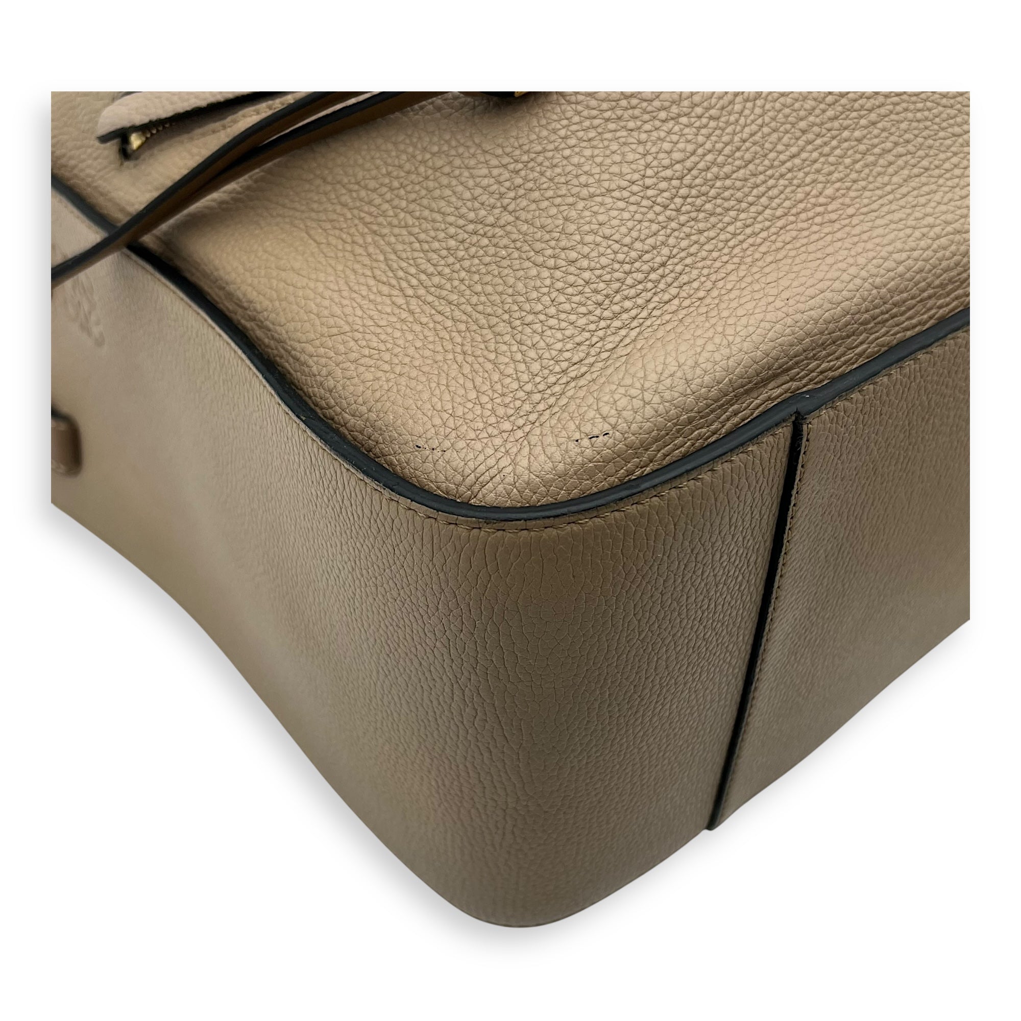 Loewe Hammock Medium Beige Top Handle Bag in Calfskin, Gold hardware_11