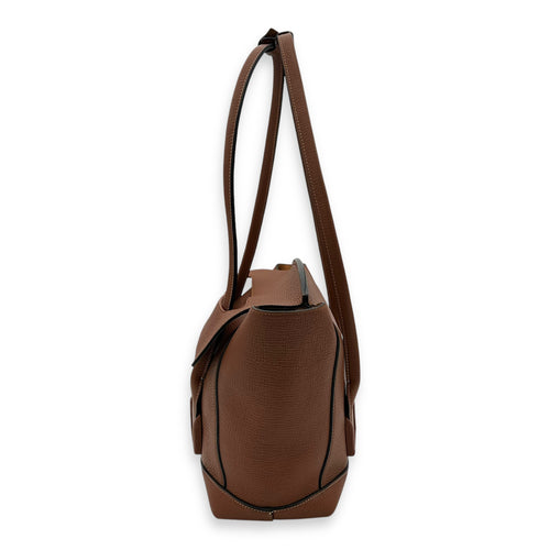 Bottega Veneta Arco Shoulder Bag Brown in Calfskin_3