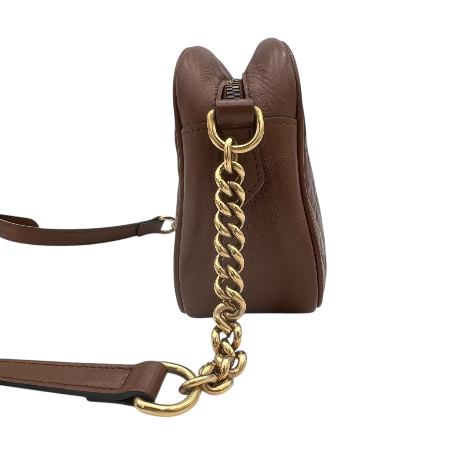 Gucci GG Marmont Shoulder Bag Gold in Calfskin, Gold hardware_3