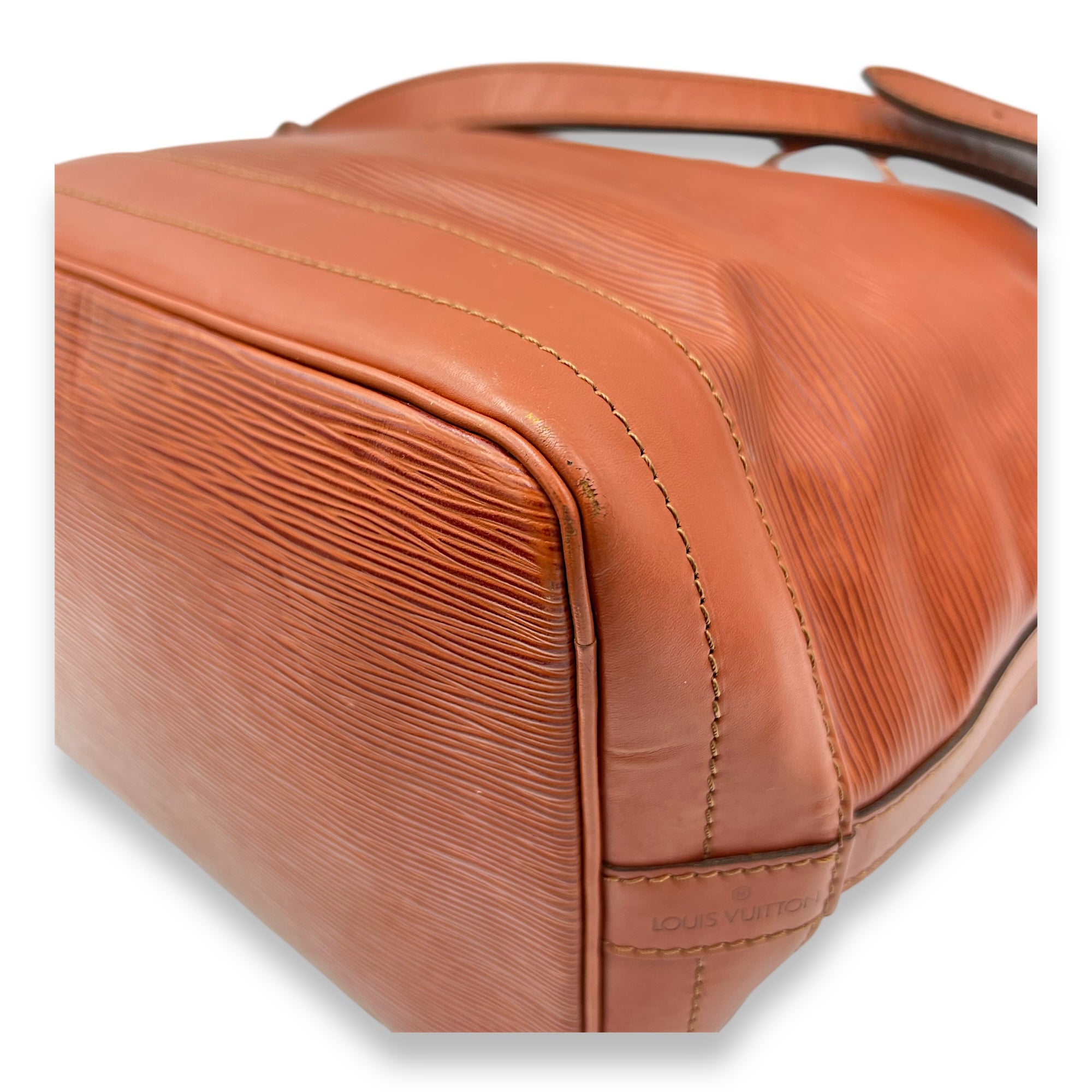 Louis Vuitton Noe GM Brown Bucket Bag in Epi Leather, Gold hardware_9