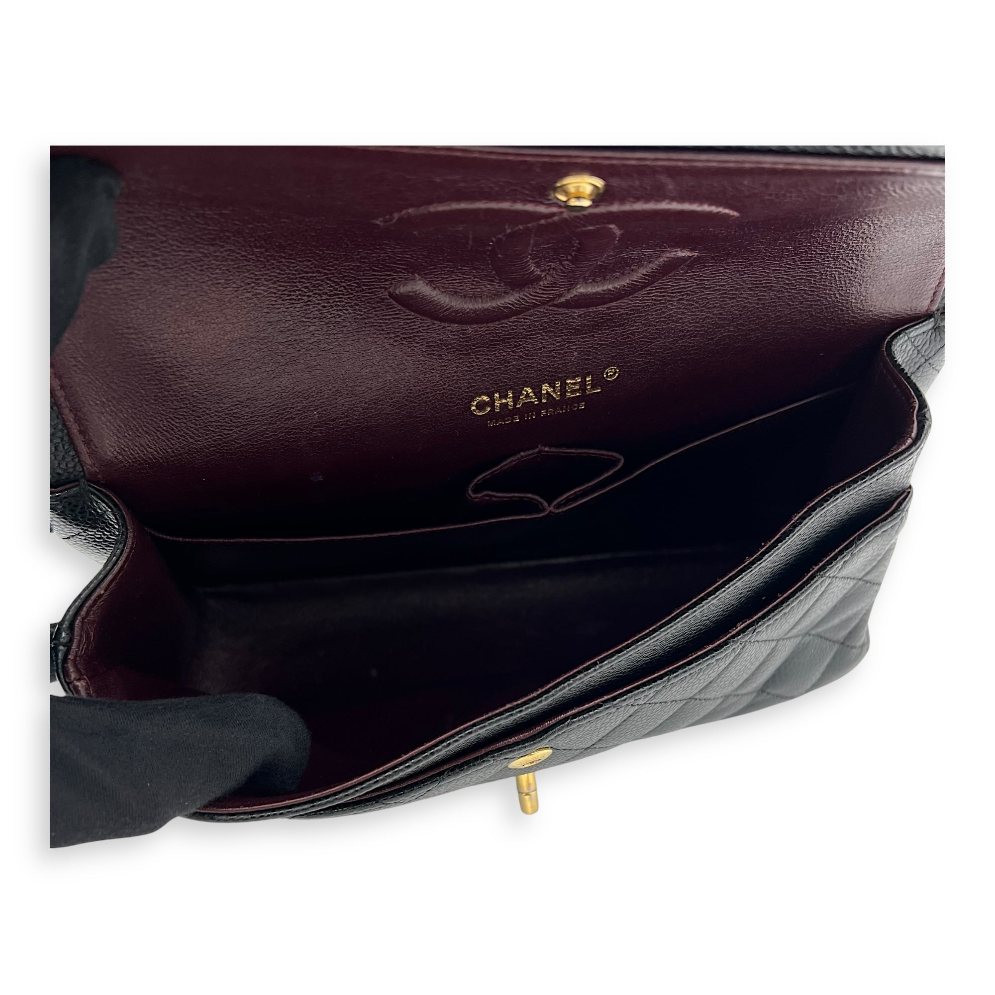 Chanel Classic Shoulder Bag Medium Black in Caviar Leather, Gold hardware_6