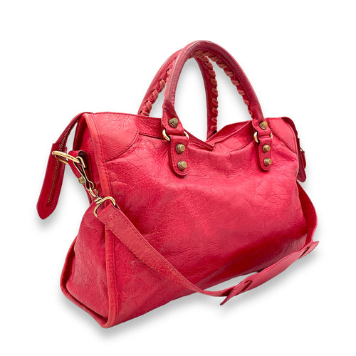 City Top Handle Bag Medium Pink in Distressed Leather, Gold hardware