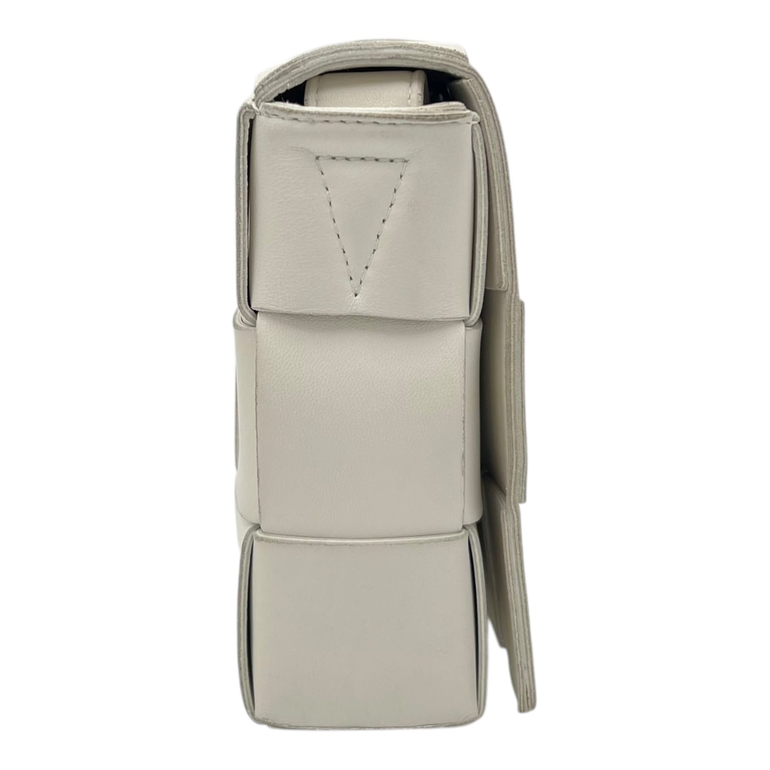 Bottega Veneta Cassette Crossbody Bag White in Calfskin, Silver hardware_3