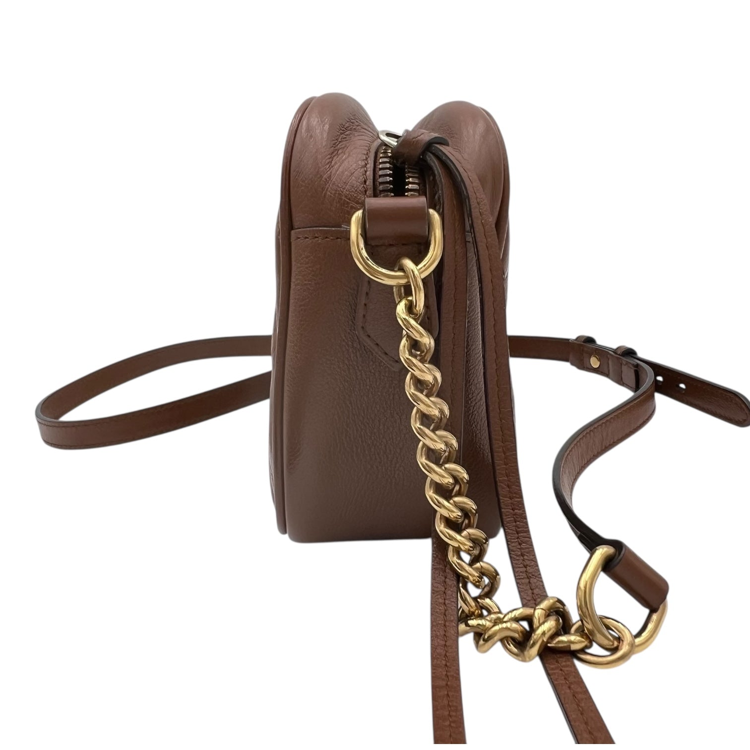 Gucci GG Marmont Shoulder Bag Gold in Calfskin, Gold hardware_4