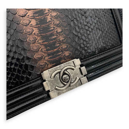 Chanel Boy Black Shoulder Bag in Python and Patent Leather, Ruthenium hardware_7