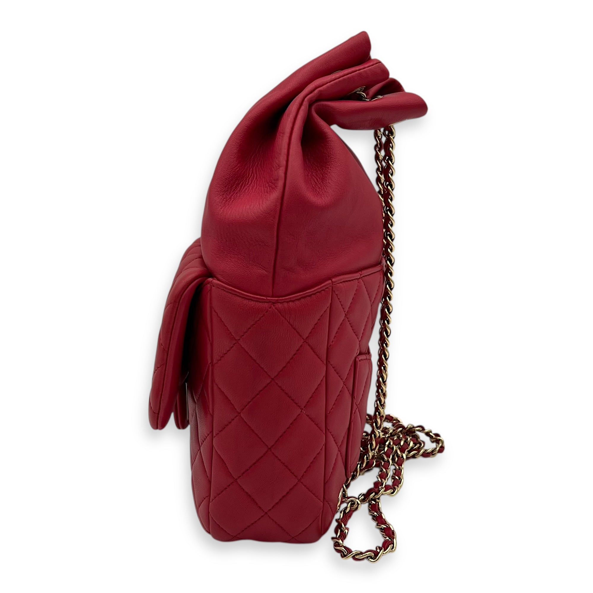 Chanel Seoul Red Backpack in Lambskin, Gold hardware_4