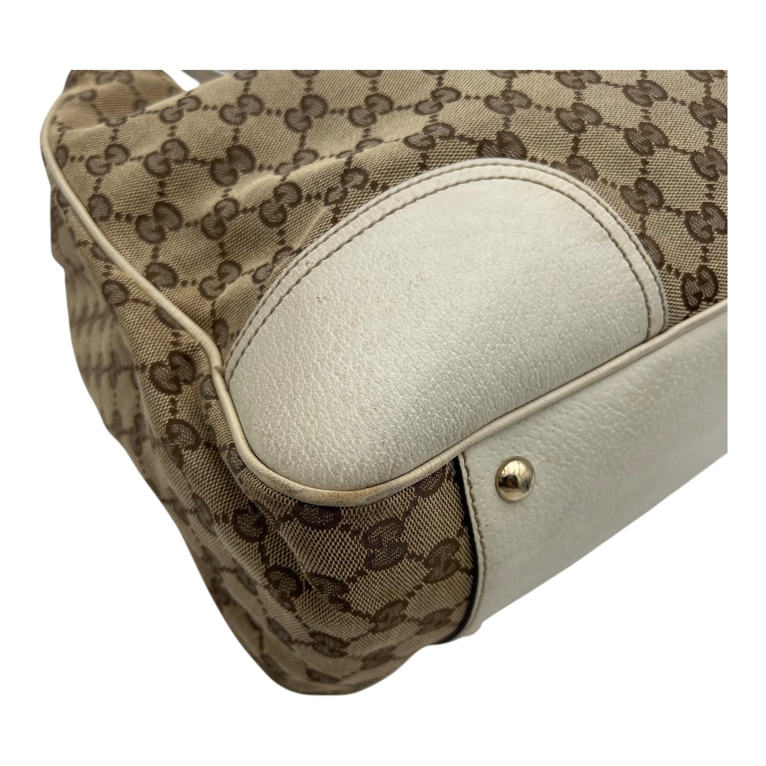 Gucci GG Shoulder Bag White in Canvas, Gold hardware_10