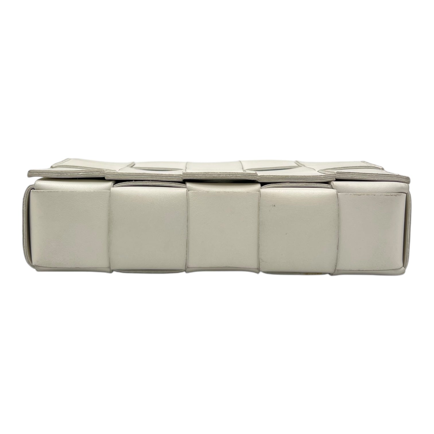 Bottega Veneta Cassette Crossbody Bag White in Calfskin, Silver hardware_5