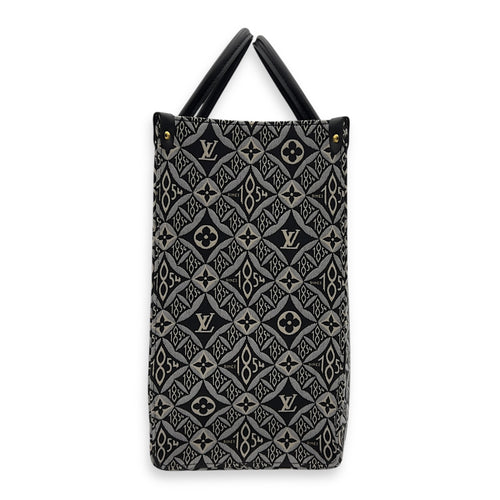 Louis Vuitton OnTheGo Tote Bag Black in Canvas, Gold hardware_4