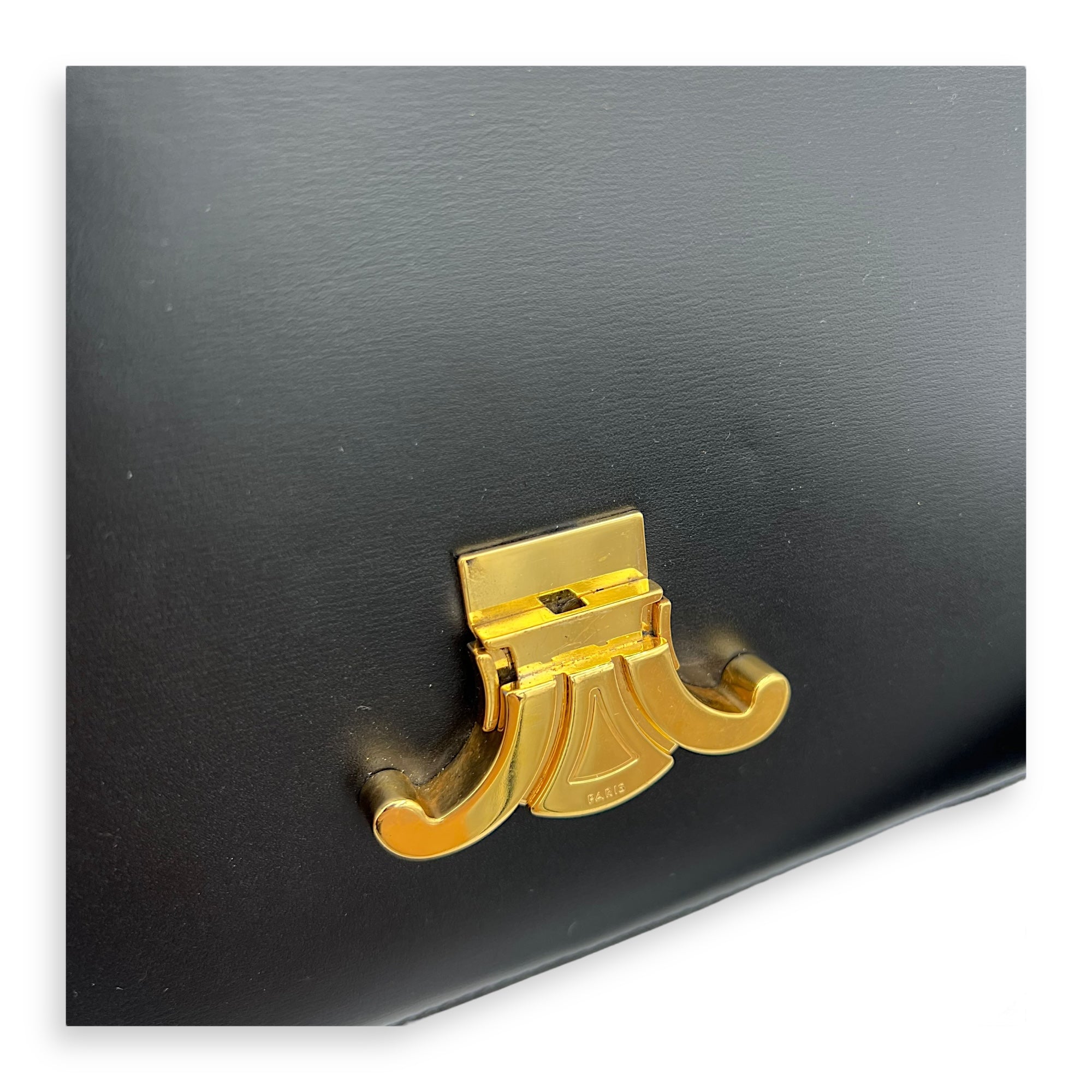 Celine Triomphe Medium Black Shoulder Bag in Calfskin, Gold hardware_8
