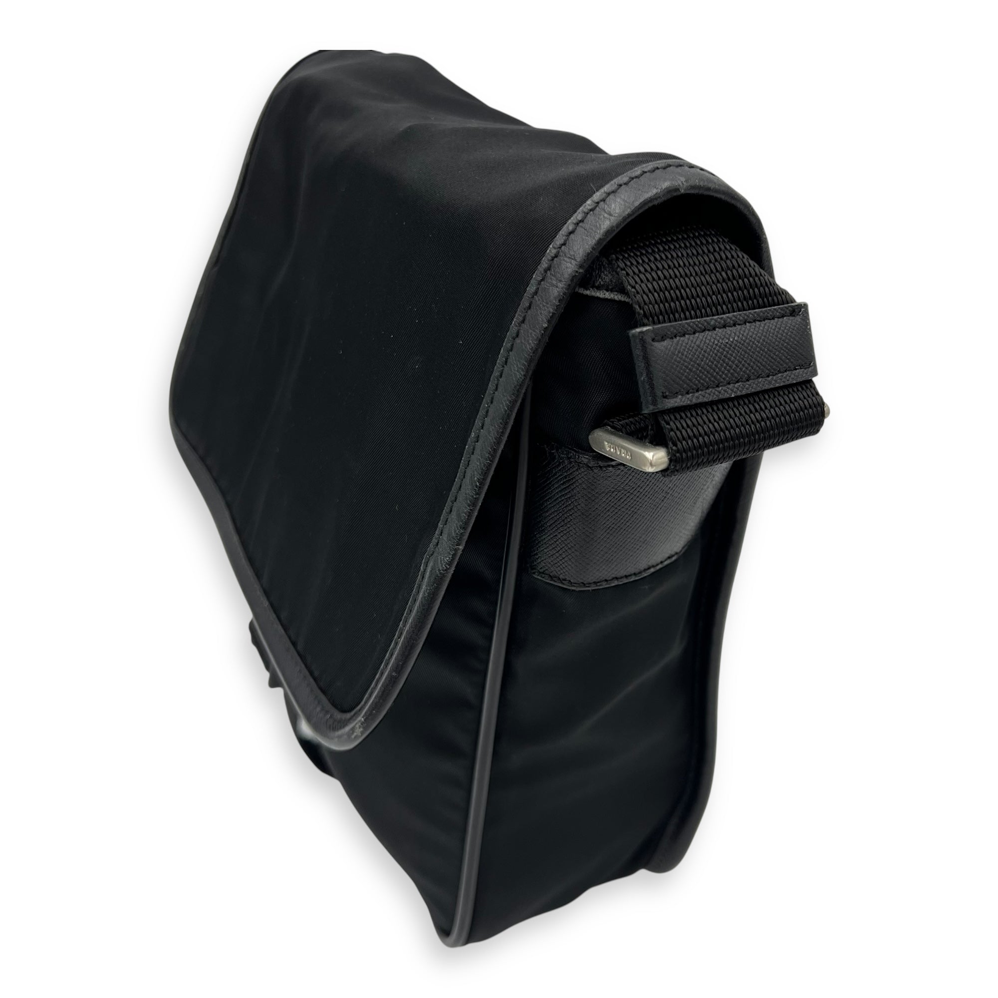Prada Logo Messenger Black in Nylon, Silver hardware_11
