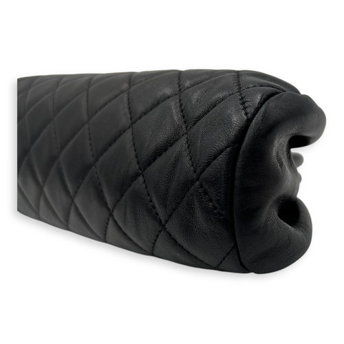Chanel Kisslock Clutch Black in Lambskin, Gold hardware_8