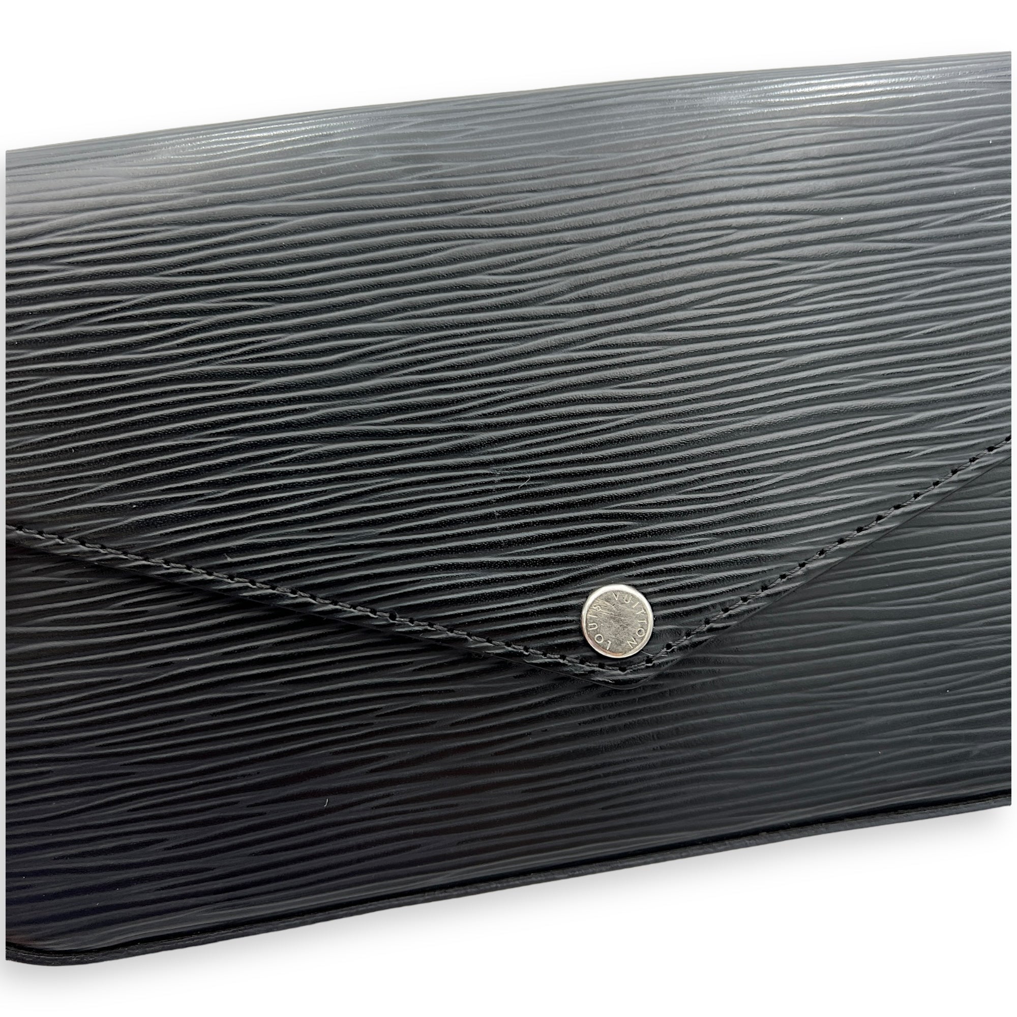 Felicie Black Wallet On Chain in Epi Leather, Silver hardware