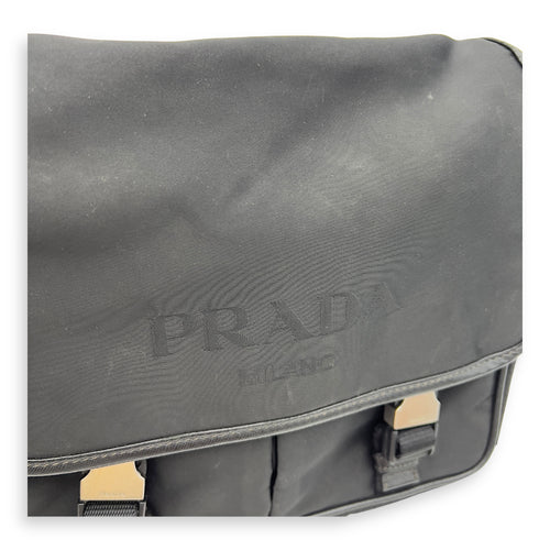 Prada Logo Messenger Black in Nylon, Silver hardware_8