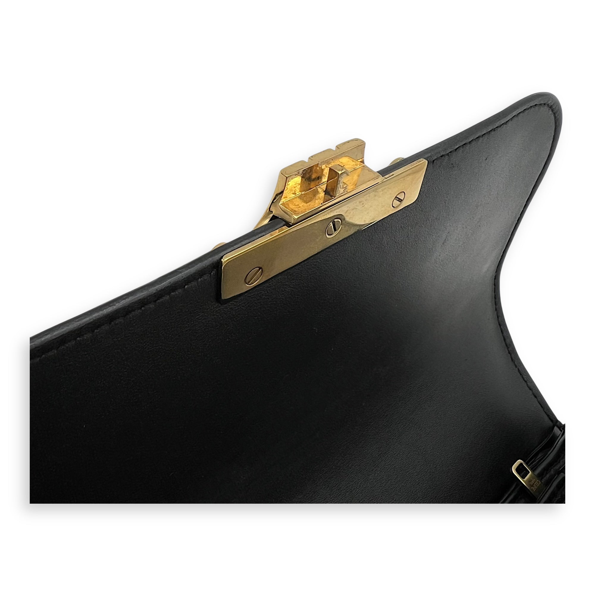 Celine Triomphe Medium Black Shoulder Bag in Calfskin, Gold hardware_7