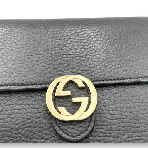 Interlocking G Wallet On Chain Black in Calfskin, Light Gold hardware